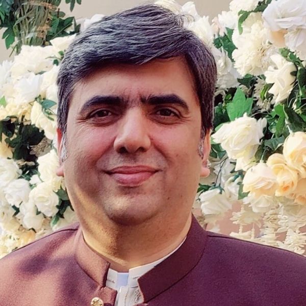 noman head of developer